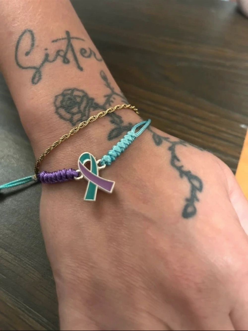 suicide awareness and prevention
ribbon bracelet - in organza bag
adjustable -